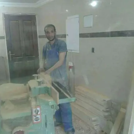 الاودي الميلودي — Menuisier à Salé