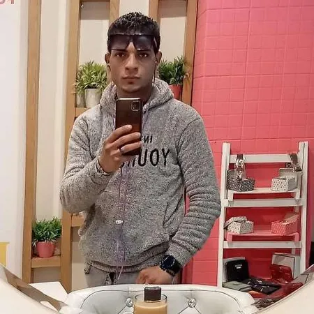 fahd — خدمات الكوافير المنزلي صورة 1